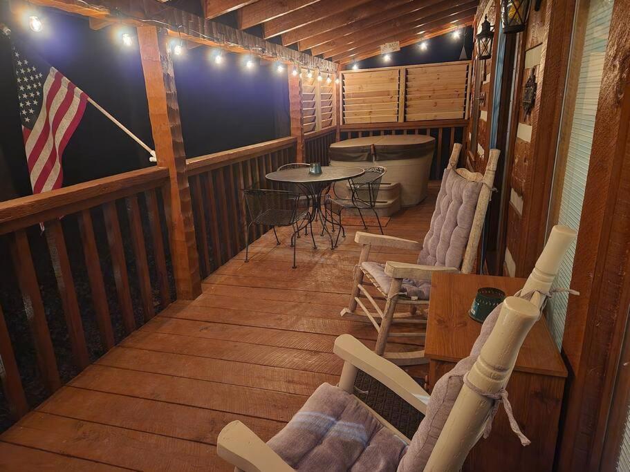 Moonpie Hideaway * Sevierville