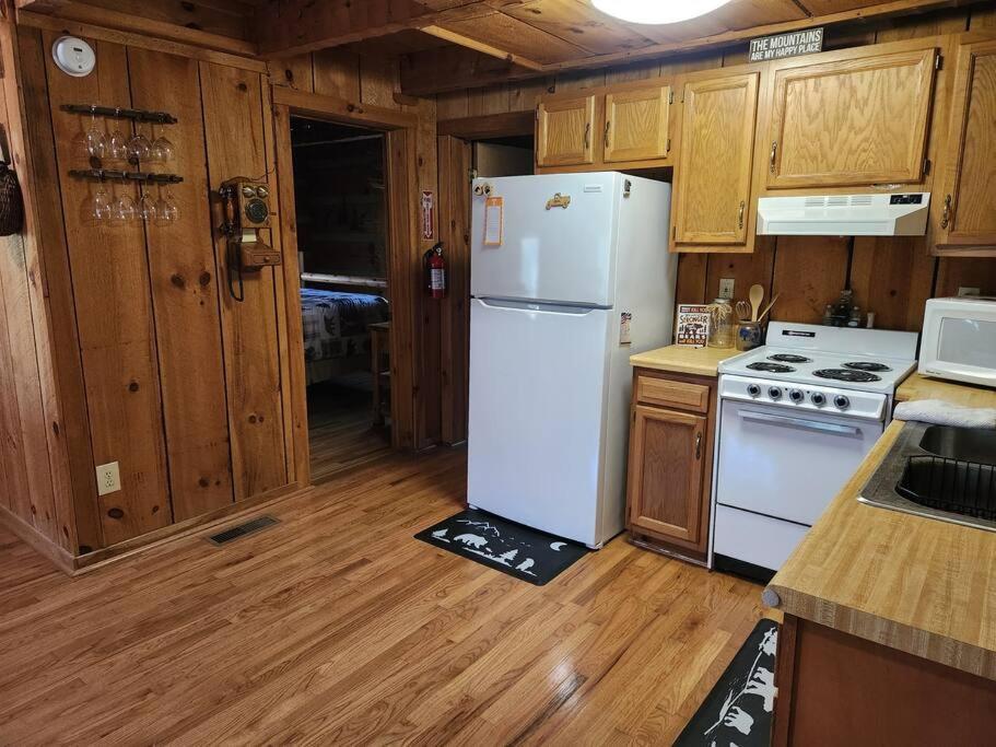 Moonpie Hideaway Chalet