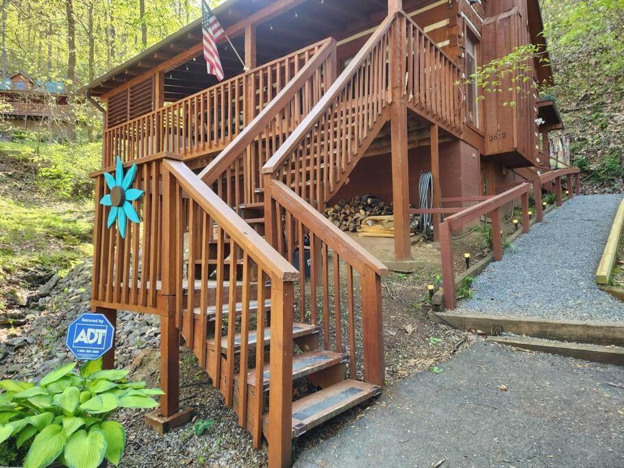 Moonpie Hideaway